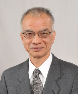 学校法人ワタナベ学園 理事長 山﨑 芙美夫